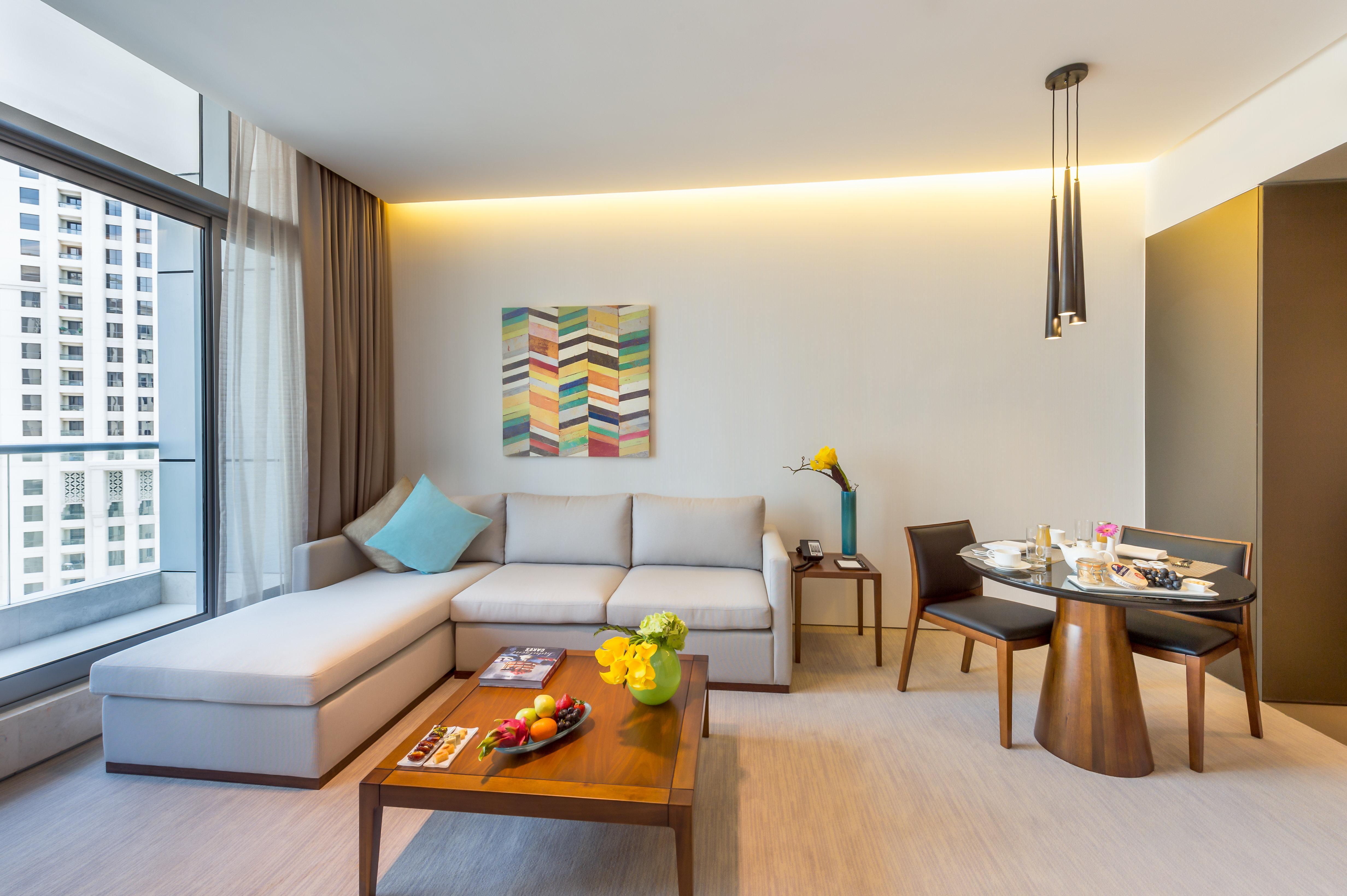 Intercontinental Dubai Marina By Ihg Hotel Ngoại thất bức ảnh A living room at the hotel